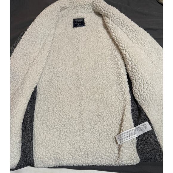 NWOT Abercrombie & Fitch Women Cardigan Sweater Size Small Gray White Collared - Picture 8 of 10